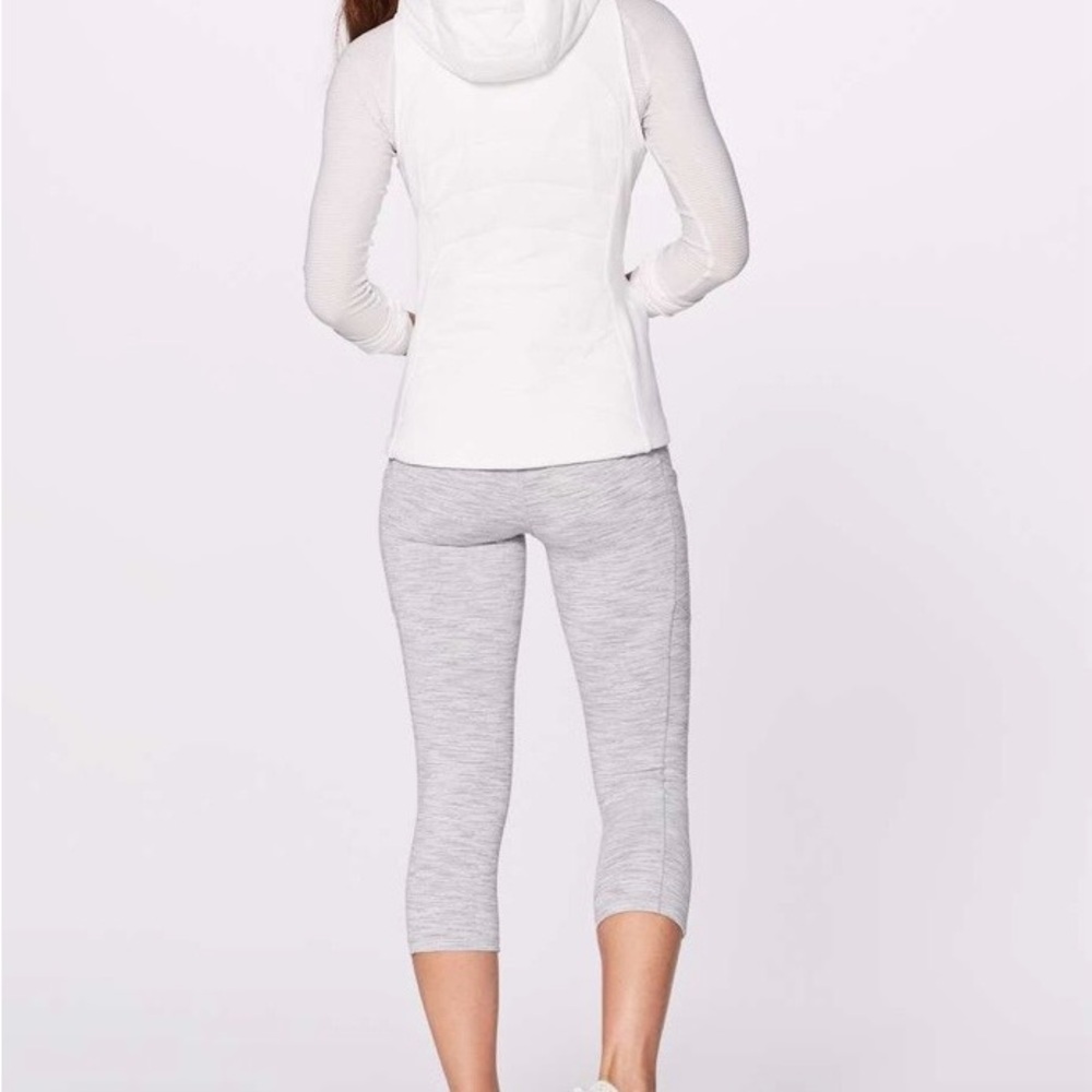 Lululemon Extra Mile White Hooded Vest - Picture 2 of 7